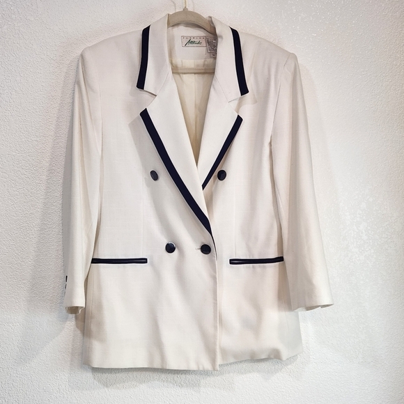 Attitudes by Renee Jackets & Blazers - VINTAGE Attitudes White & Navy Blue Old Money Classic Double Breasted Blazer